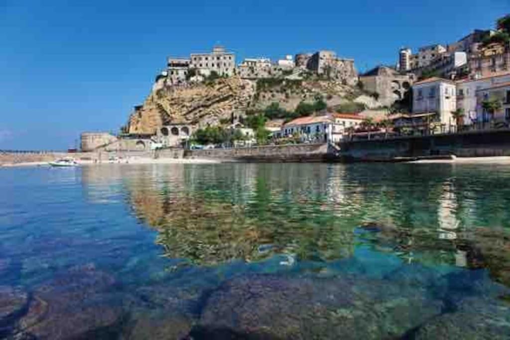 La Scaletta Sul Mare Di Pizzo Wifi E Disney+ Dış mekan fotoğraf